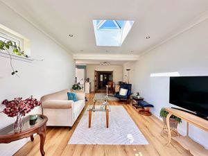 Photo 19- click for photo gallery